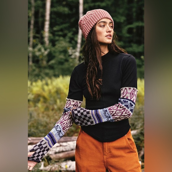 Free People Tops - NEW FREE PEOPLE - GORGEOUS THERMAL CUFF SWEATER